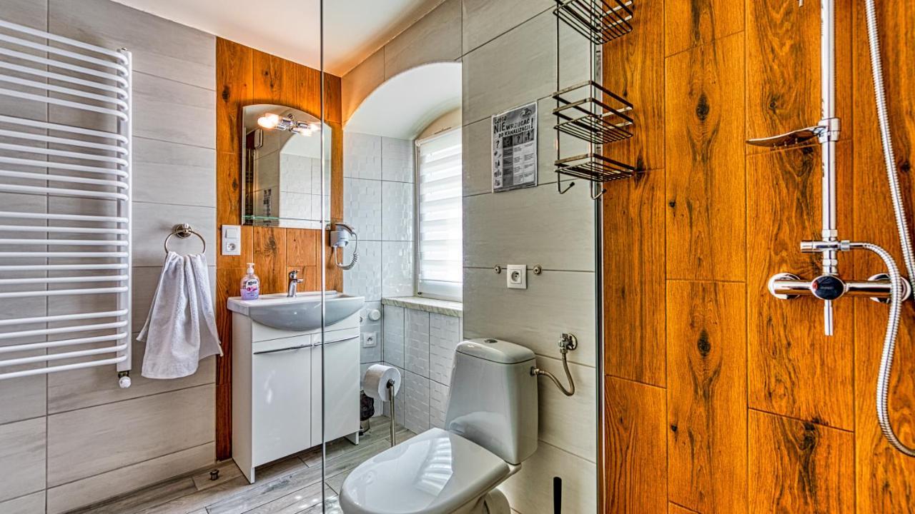 Maja Pokoje Z Widokiem Kameralna Agroturystyka Na Pogorzu Izerskim Z Sauna I Jacuzzi (Adults Only) Mirsk Luaran gambar