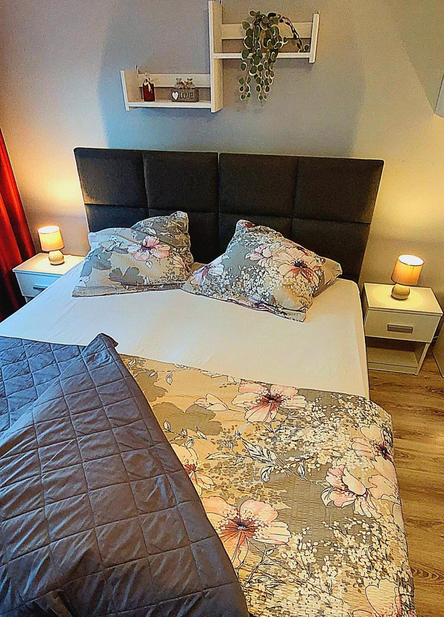 Maja Pokoje Z Widokiem Kameralna Agroturystyka Na Pogorzu Izerskim Z Sauna I Jacuzzi (Adults Only) Mirsk Luaran gambar